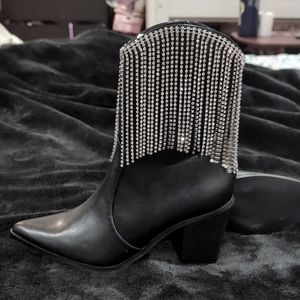 Brand New Women boots